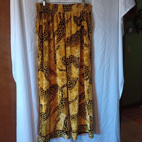 2 Pc Sofia Intimates PJ Set XL (16-18) Black Gold Leopard Print. Soft Cozy - Picture 2 of 12